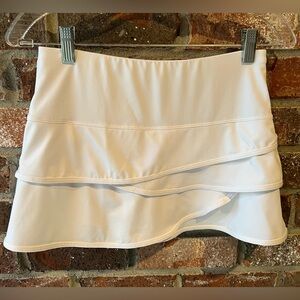 Lucky in Love Scallop White Tennis Skirt size small